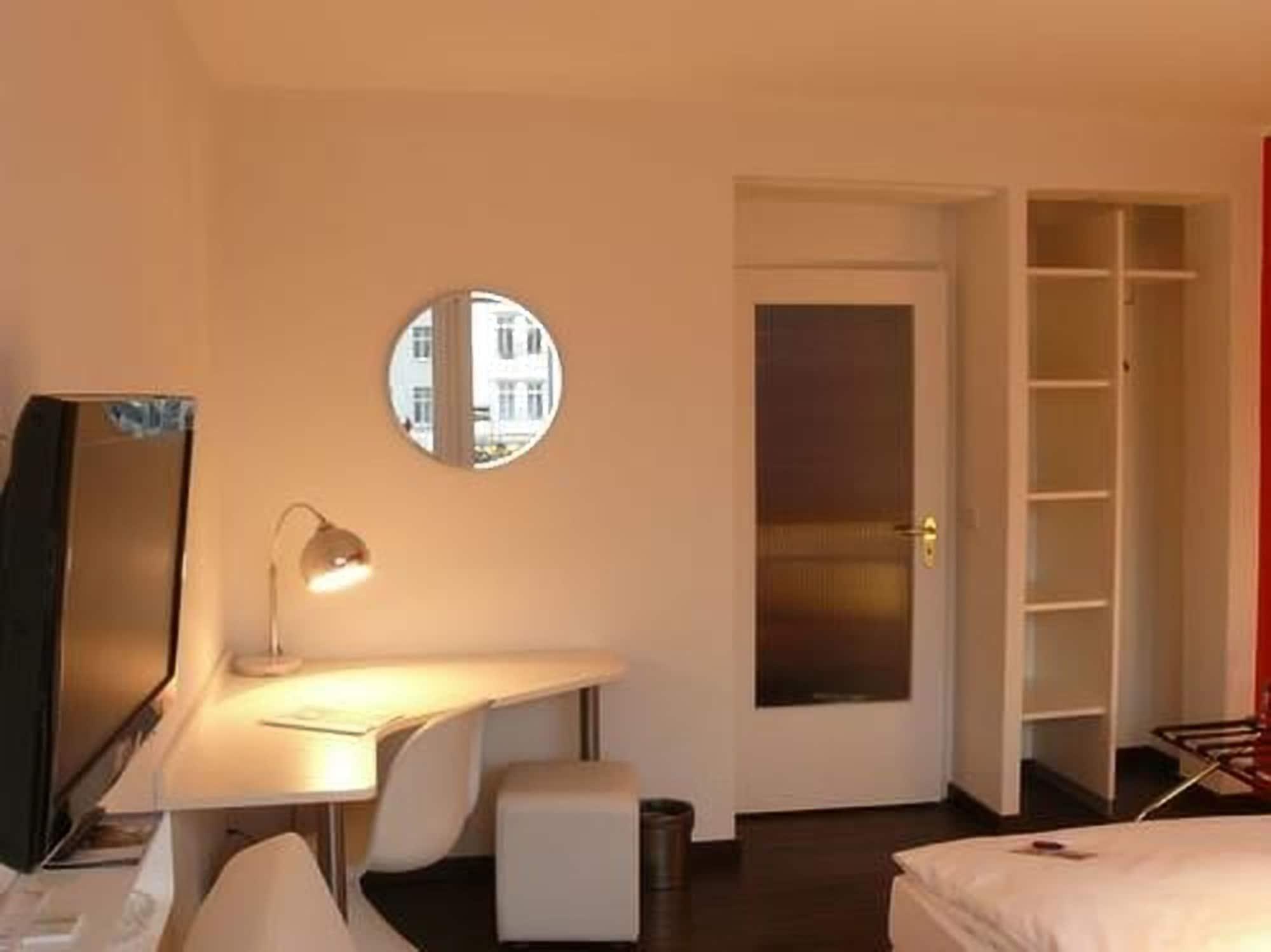 Cityhotel Monopol Hamburg Exterior photo